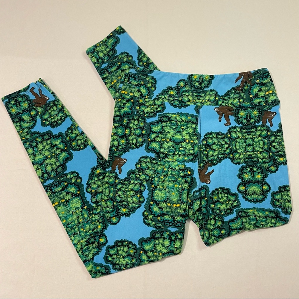 LuLaRoe Women’s Sasquatch Leggings One Size
